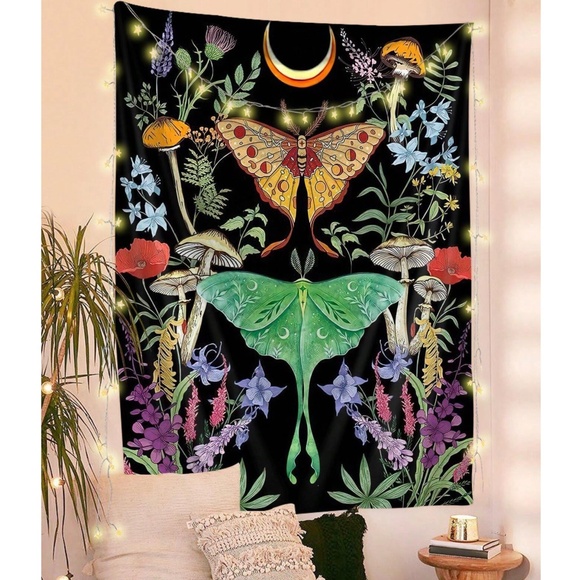 Wall Tapestry Collection - Picture 4 of 6